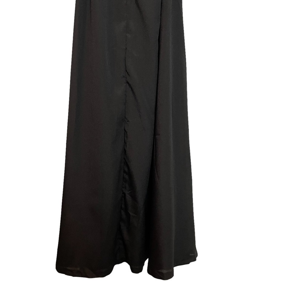 Long Black Maxi Dress with Long Sleeves and Banded Waist - Picture 8 of 15